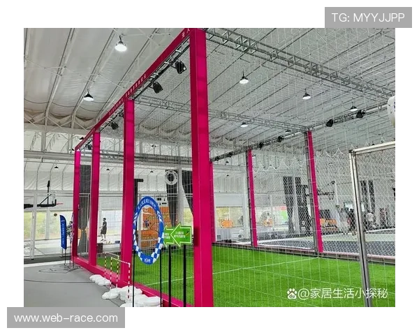 无人机足球世锦赛奖杯设计独特，以古代浑天仪为灵感源点