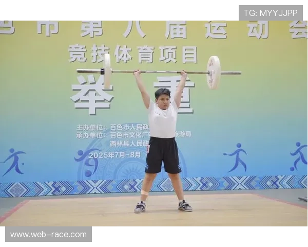 小学游泳比赛作文素材展健儿拼搏精神，启示“世上无难事”