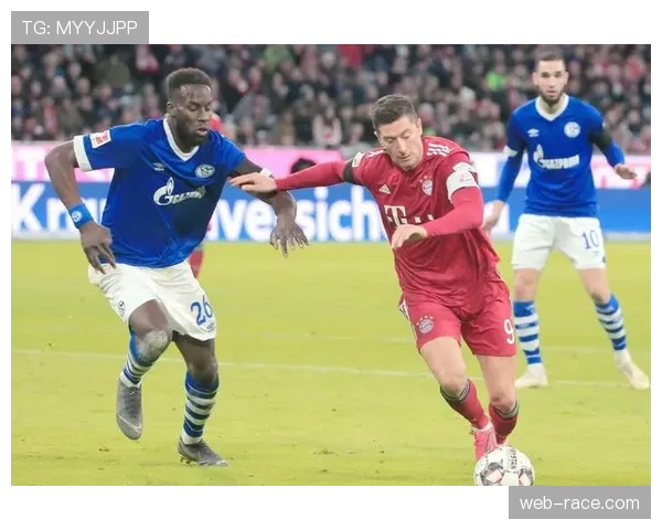 实时:沙尔克04主场久攻不下,与圣保利互交白卷